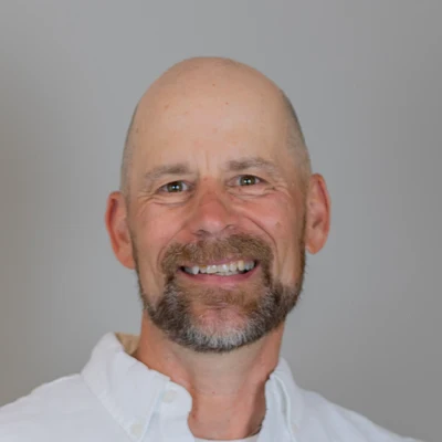 bio photograph of Dr. David Leske, the main chiropractor at Health & Wellness Center Edina
